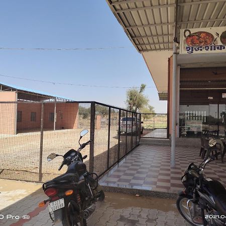 Hotel Purnima Palace Fatehpur  Dış mekan fotoğraf