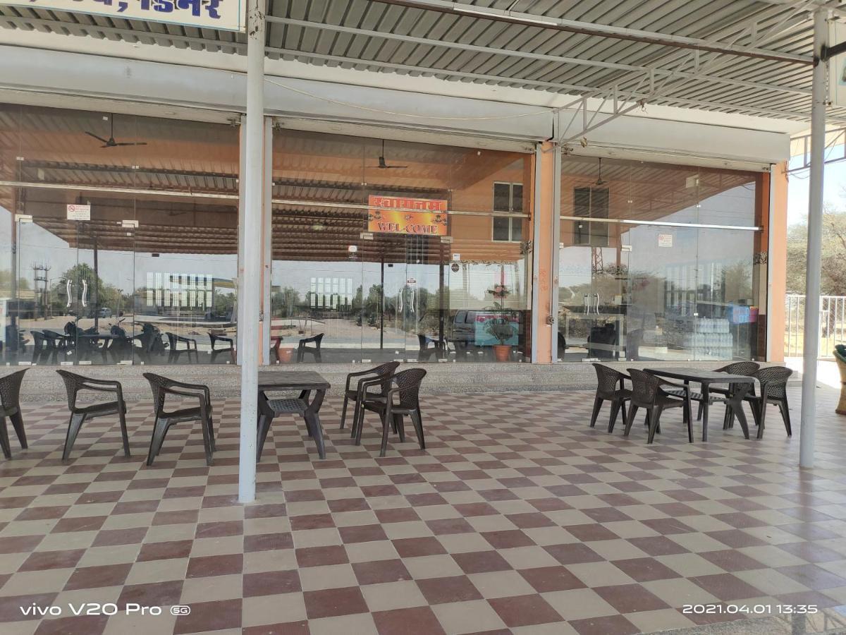 Hotel Purnima Palace Fatehpur  Dış mekan fotoğraf